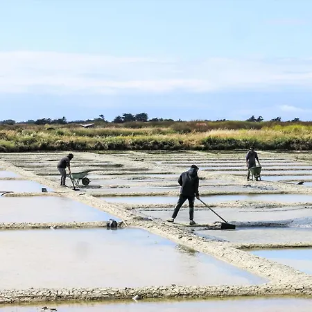 Casa vacanze Charme De Port Morin By Interhome