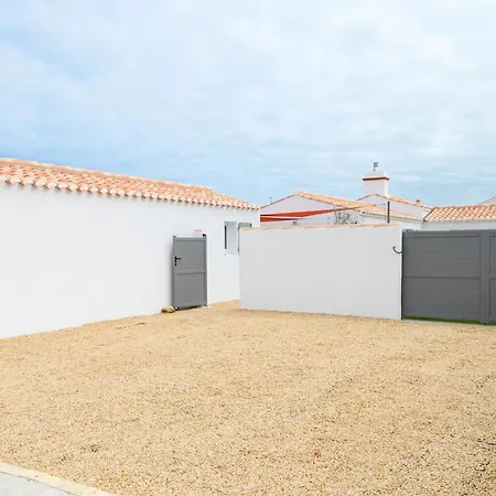 Charme De Port Morin By Interhome *