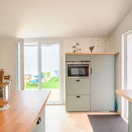 Holiday home Charme De Port Morin By Interhome *