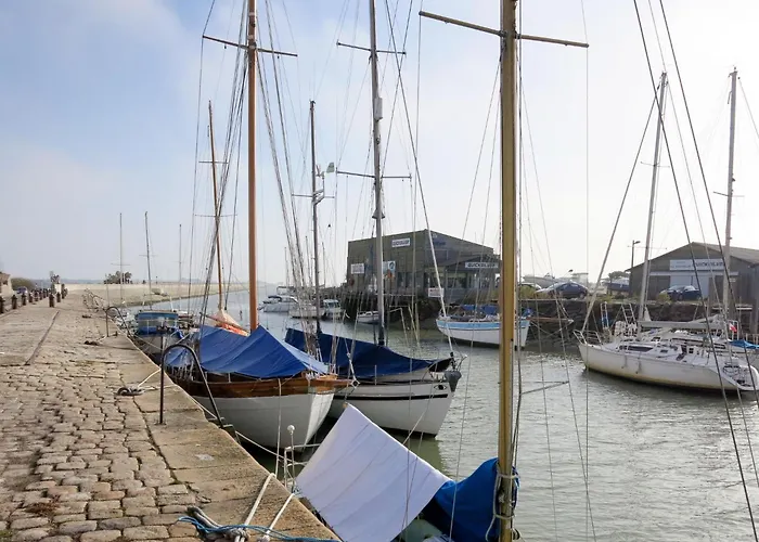 Charme De Port Morin By Interhome Casa de Férias *