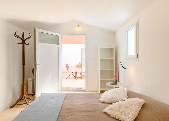 Charme De Port Morin By Interhome Casa de Férias